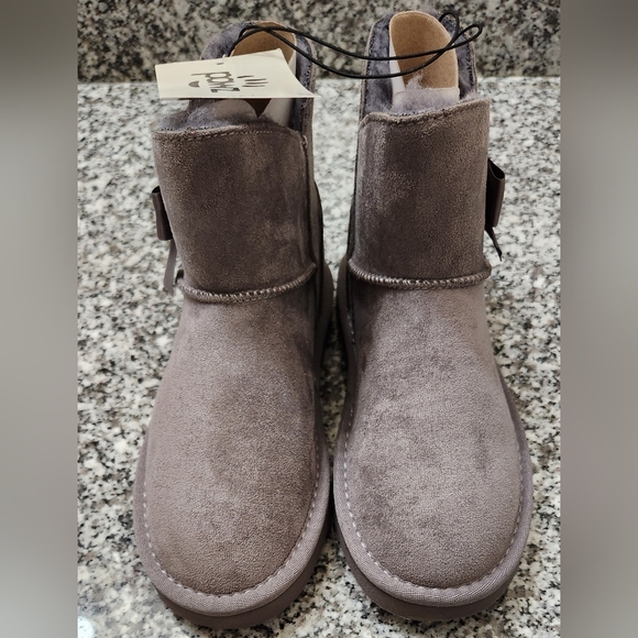 **NWT** Girls PAWZ by Bearpaw Sz 1 Grey Gray Winter Fur Bow Boot Microsuede Warm - Picture 3 of 12